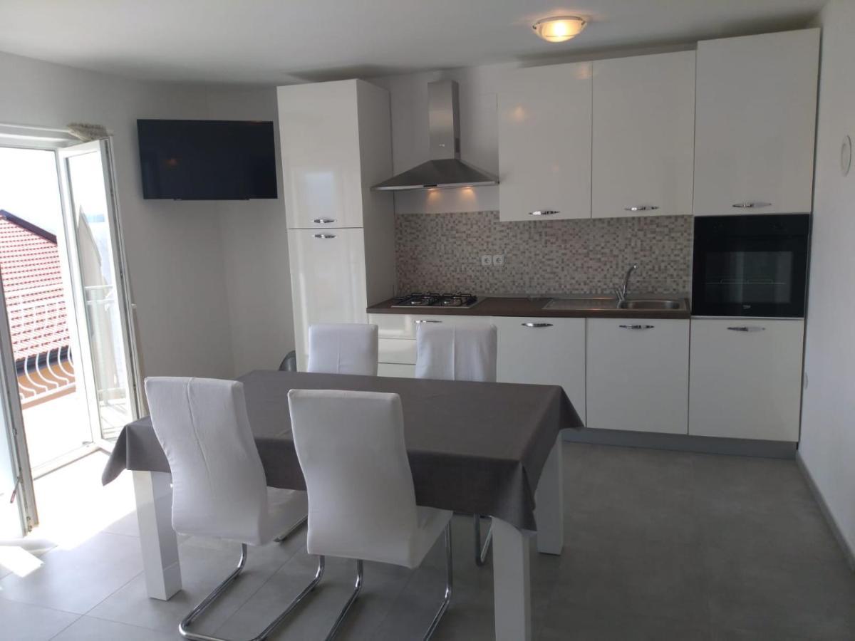Sea Side App Apartment Vratarusa Exterior photo
